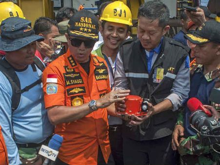 आखिरकार मिल गया इंडोनेशिया के क्रैश लॉयन एयर जेट का ब्‍लैक बॉक्‍स, अब पता लगेगा क्रैश से पहले क्‍या हुआ था