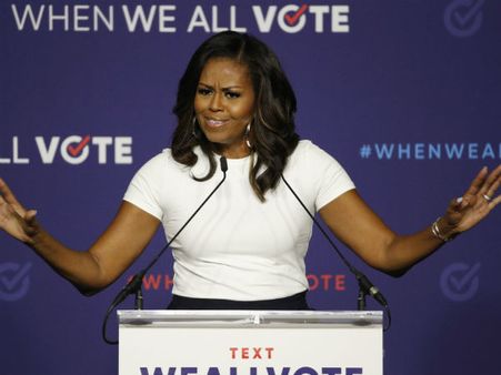 इस वजह से डोनाल्‍ड ट्रंप को कभी माफ नहीं करेंगी मिशेल ओबामा