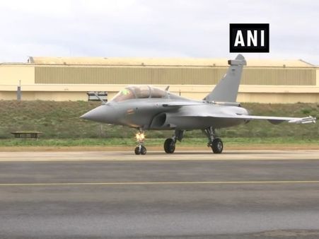 डसॉल्ट CEO के इंटरव्यू पर बोली कांग्रेस- सरकार घोटाले को नहीं दबा सकती