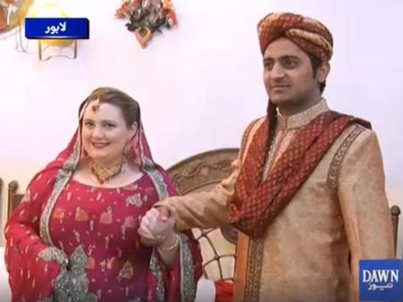 Video: सोशल मीडिया पर प्‍यार के बाद अमेरिका की दो युवतियों ने की पाकिस्‍तान के युवाओं से शादी