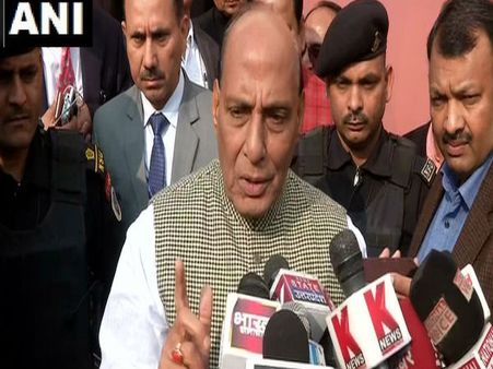 नसीरुद्दीन शाह के बयान पर गृहमंत्री राजनाथ सिंह ने दी प्रतिक्रिया, कही बड़ी बात