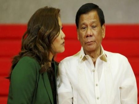 फिलीपींस राष्ट्रपति- 'मैंने उसका कंबल उठाया और उसकी पैंटी को छूने की कोशिश कर रहा था कि तभी...