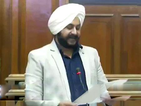 VIDEO: सामने आया आम आदमी पार्टी का झूठ, संकल्प में शामिल था राजीव गांधी से भारत रत्न वापस लेने का प्रस्ताव