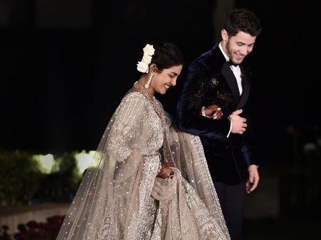 शाही शादी और रिसेप्शन के बाद हनीमून पर कहां जा रहे निक-प्रियंका? ये है दोनों का प्लान!