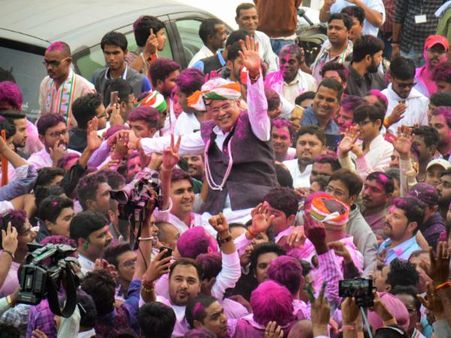 छत्तीसगढ़: कांग्रेस ने 5 बीजेपी उम्मीदवारों को 50 हजार से ज्यादा अंतर से हराया