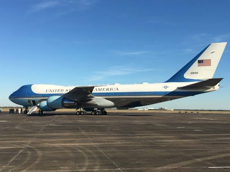 जानिए क्‍यों 48 घंटों के लिए बदला गया है डोनाल्‍ड ट्रंप के ऑफिशियल विमान एयरफोर्स वन का नाम