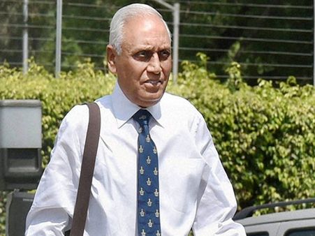 अगस्ता वेस्टलैंड: पटियाला हाउस कोर्ट ने दी संजीव त्यागी को विदेश जाने की सशर्त मंजूरी