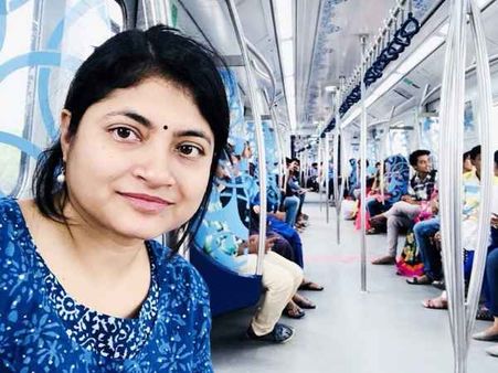 लेडी सिंघम बी चंद्रकला का यह फोटो फेसबुक पर हुआ वायरल, देखिए