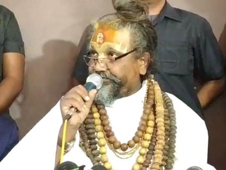 हनुमान मुद्दे पर सीएम योगी को कंप्यूटर बाबा ने दी चेतावनी, कहा माफी मांगिए नहीं तो करेंगे आंदोलन