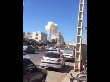 ईरान के चाबहार में आत्‍मघाती हमला, 3 की मौत और 20 घायल