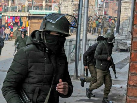 अफगानिस्‍तान से अमेरिकी सेना का जाना मतलब जम्‍मू कश्‍मीर के लिए खतरे की घंटी!