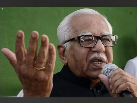 बोले राज्यपाल राम नाईक- राममंदिर पर हाफिज सईद की धमकी से डरें नहीं, सरकार खुद निपट लेगी