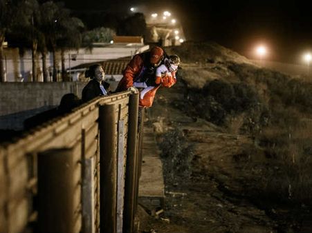 अमेरिकी राष्‍ट्रपति डोनाल्‍ड ट्रंप ने कहा अगर नहीं मिले बॉर्डर वॉल के लिए पैसे तो मैक्सिको बॉर्डर को बंद कर दिया जाएगा