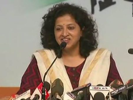 मध्य प्रदेश: कांग्रेस विधायक नहीं चुन पाए अपना नेता, राहुल पर छोड़ा सीएम का फैसला