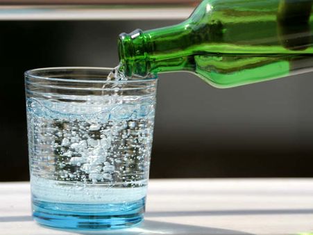 प‍ाकिस्‍तान के चीफ जस्टिस बोले-मिनरल वॉटर का बायकॉट करें देश के लोग, चोर हैं ये कंपनियां