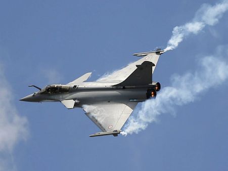 'राफेल जेट का उत्‍पादन करने में सक्षम है HAL, लेकिन वर्तमान डील का हिस्‍सा नहीं'