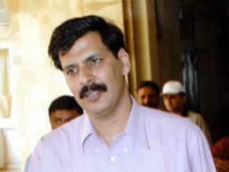 सोहराबुद्दीन मामले की जांच करने वाले IPS अधिकारी ने दिया इस्तीफा, गृह मंत्रालय ने ठुकराया