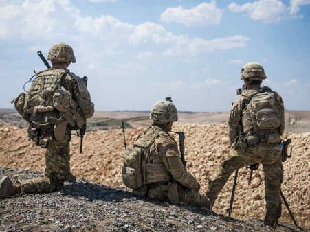 राष्‍ट्रपति डोनाल्‍ड ट्रंप ने सीरिया से अमेरिकी सेनाओं की वापसी का आदेश साइन किया