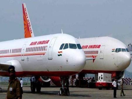 घाटे में चल रही एयर इंडिया को बेचकर 7,000 करोड़ जुटाएगी केंद्र सरकार