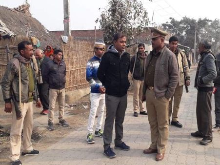 बहराइच: धार्मिक स्थल पर पूजा को लेकर दो समुदायों में झड़प, तीन घायल