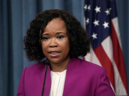 अमेरिका में थम नहीं रहा है इस्‍तीफों को दौर, पेंटागन की चीफ स्‍पोक्‍सपर्सन ने छोड़ा पद