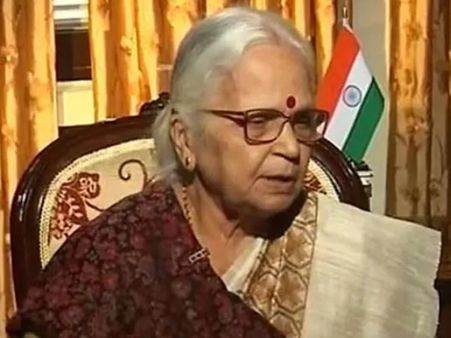 गोवा की राज्यपाल ने मनमोहन सिंह पर साधा निशाना, कहा- एक्सीडेंटल नेता