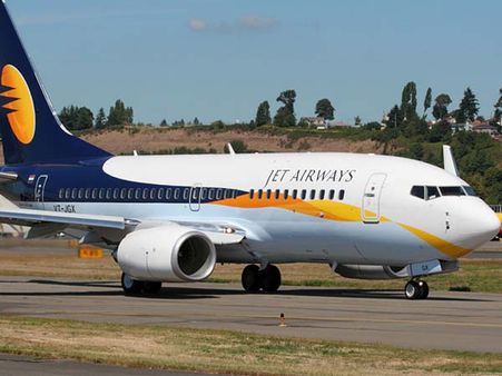 Jet Airways बंद, सैलरी के लिए भटक रहे कर्मचारी