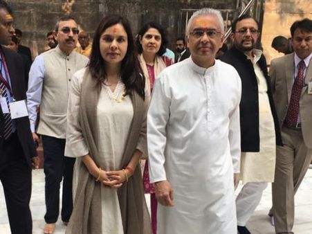 मॉरीशस के पीएम ने पत्नी संग देखा कुंभ का भव्य नजारा, पीएम मोदी का जताया आभार