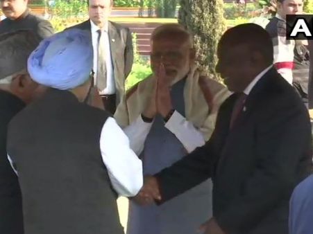 Republic Day 2019: राष्ट्रपति कोविंद की एट होम पार्टी में पहुंचे मोदी, मनमोहन समेत ये बड़े नेता, तस्वीरें