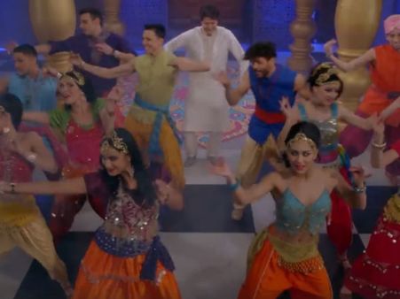 Video: देखिए कैसे कनाडा में एक वीडियो के जरिए उड़ाया गया भारत और भारतीय संस्‍कृति का मजाक