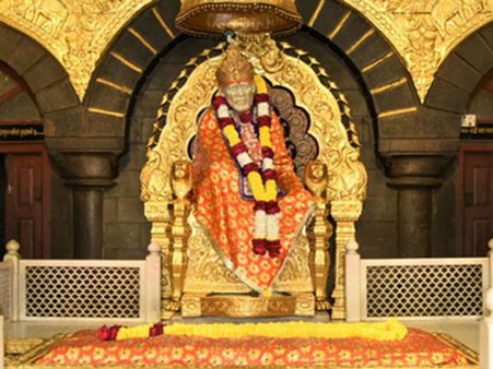 नए साल में शिरडी साईं मंदिर में उमड़ा भक्तों का प्यार, 11 दिन में आया 14.54 करोड़ रुपए का दान