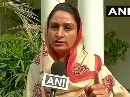 शीला दीक्षित के कार्यक्रम में जगदीश टाइटलर, हरसिमरत कौर ने उठाए सवाल