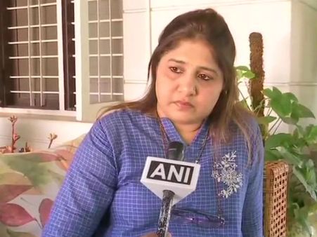 अनंत हेगड़े की टिप्पणी पर कांग्रेस नेता की मुस्लिम पत्नी ने तोड़ी चुप्पी, कही बड़ी बात