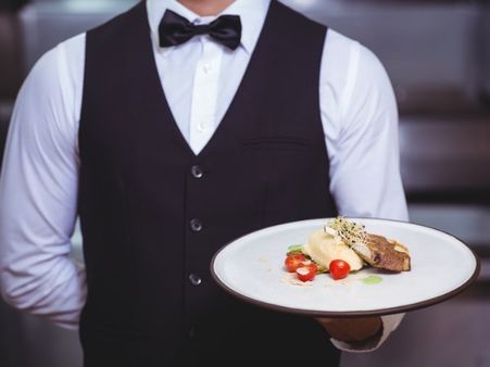 सचिवालय की कैंटीन में 13 वेटर पदों के लिए आए 7000 आवेदन, अधिकतर ग्रेजुएट