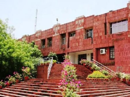सांसदों के कैंपस में प्रदर्शन पर JNU प्रशासन ने उपराष्ट्रपति-लोकसभा स्पीकर को लिखी चिट्ठी