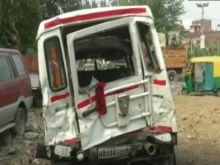 ​कुंभ से स्नान कर वापस लौट रहे थे लोग, भीषण हादसे में गई तीन महिलाओं की जान