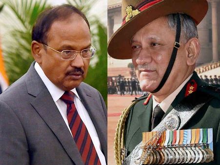 पाकिस्तान पर एयर स्ट्राइकः अजीत डोवाल ने बिपिन रावत और वायुसेना चीफ से की मुलाकात