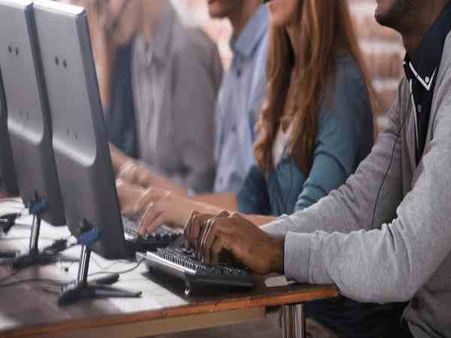 पुणे: क्राइम ब्रांच ने फेक कॉल सेंटर का किया पर्दाफाश, अमेरिका, कनाडा के लोगों को लगाया करोड़ों का चूना