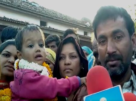 युवक ने किन्नर से की लव मैरिज, उसकी गोद नहीं भर पाई तो वो अस्पताल से चुरा लाया बच्चा