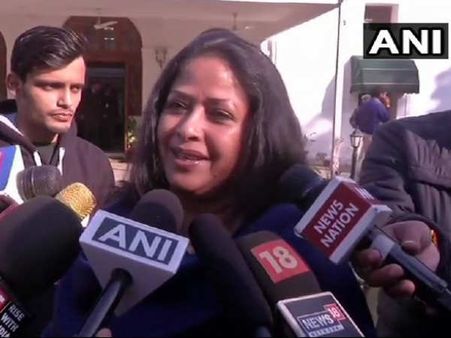 कांग्रेस ने नाराज हुईं पूर्व राष्ट्रपति प्रणव मुखर्जी की बेटी शर्मिष्ठा, दिल्ली कांग्रेस मीडिया प्रमुख पद से दिया इस्तीफा