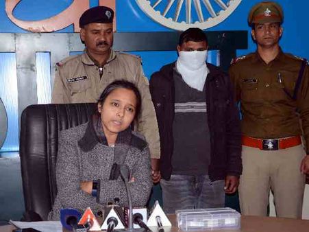देहरादून में पुलिस के हत्थे चढ़ा नकली नोट का सौदागर, ऐसे बनाकर बेचता था नोट