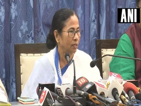 बजट पर ममता बनर्जी का तंज, एक्सपायरी के बाद दवा देने का क्या फायदा?