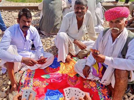 Gurjar Aandolan : राजस्थान सरकार ने लिया बड़ा फैसला, 5वें दिन भी पटरियों पर डटे हैं गुर्जर