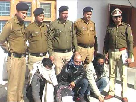 कुंभ में बाबाओं के लिए उत्तराखंड से पहुंचाई जा रही चरस, छह किलो के साथ तीन गिरफ्तार