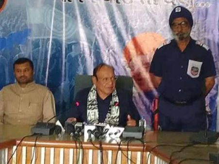 2000 का खाना कुत्तों को खिलाता है किसान, मोदी सरकार का 6000 रु है अपमान: शंकर सिंह वाघेला