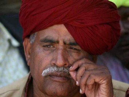 Gurjar Andolan : कर्नल किरोड़ी सिंह बैंसला के घर पहुंची टीम, दीवार पर चस्पा नोटिस में लिखी हैं ये बातें