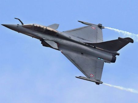रक्षा मंत्रालय ने पीएमओ के सामने राफेल डील को लेकर जताया गया था विरोध, रक्षा सचिव ने किया साफ इनकार