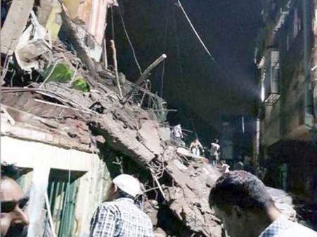 महाराष्ट्र: ठाणे में गिरी बिल्डिंग, 3 लोगों की दर्दनाक मौत, दो घायल
