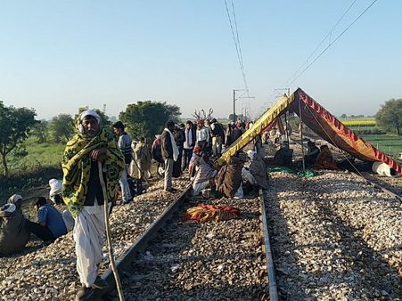 राजस्थान में गुर्जरों का आरक्षण आंदोलन फिर हुआ शुरू, कई ट्रेनों का रुट बदला, 4 ट्रेनें रद्द