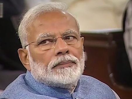 'बजट के जरिये मोदी ने कहा मुझे 10 साल के लिए और पीएम चुनिए'